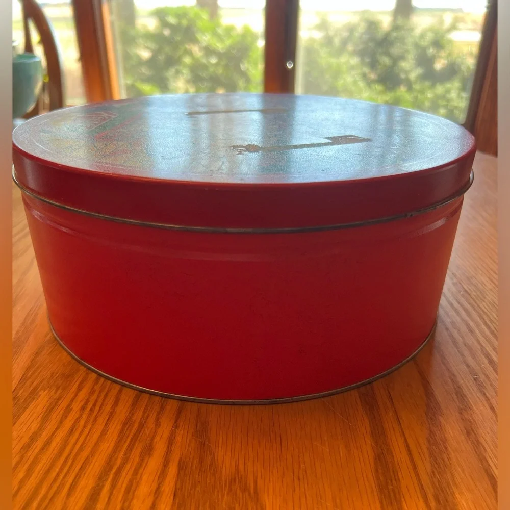 Vintage Keebler Christmas Metal Cookie Tin